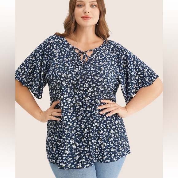 BloomChic Plus Size XL Ditsy Floral Ruffle Sleeve Tie Neck Blouse us14-16 - Picture 4 of 5